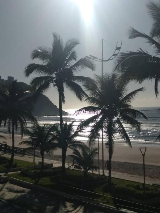 Apto Praia Do Tombo 瓜鲁雅 外观 照片